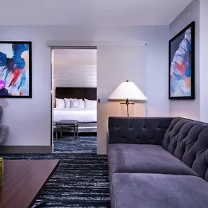 4* Szálloda Fairfield By Marriott Manhattan Times Square
