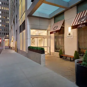 4* Szálloda Doubletree By Hilton Downtown
